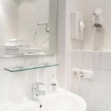 Flatista Boutique - Self Check-in Hotel *